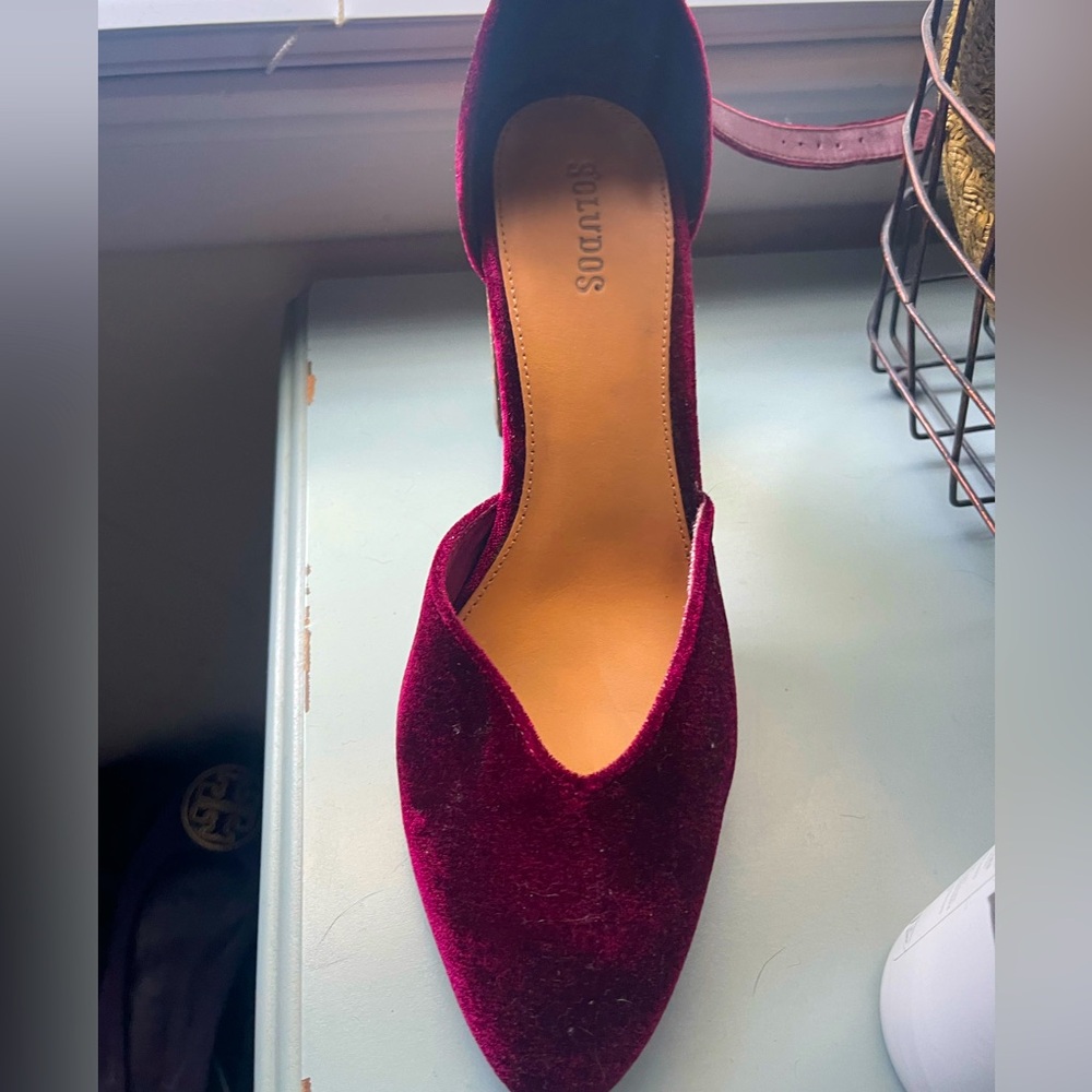 Soludos Maroon Velvet Ankle Strap Heels Round Toe Chunky Heel Pumps